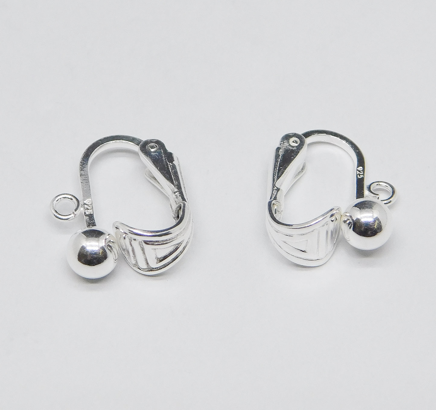 EAR CLIP WITH BALL AND RING