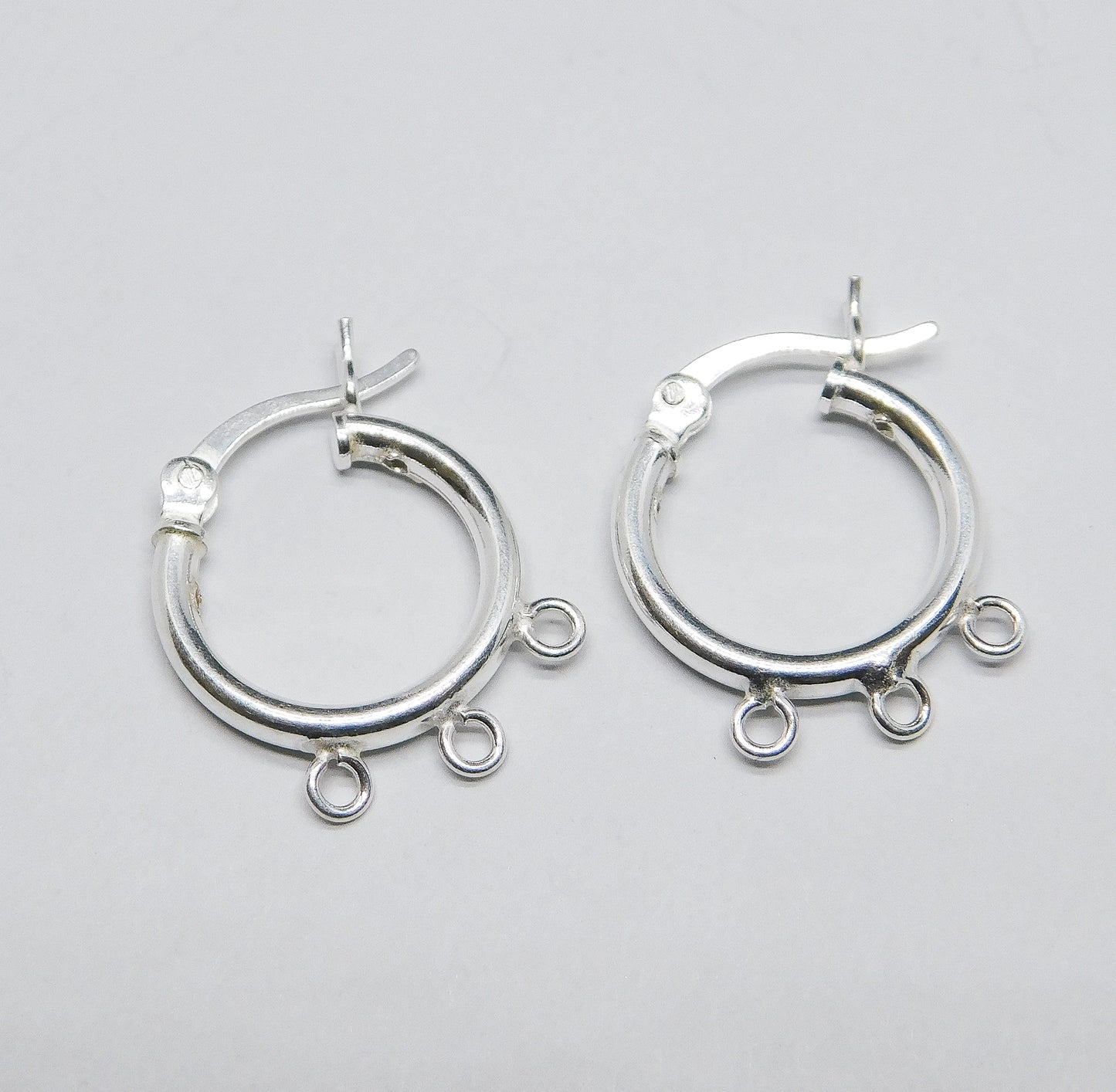 HOOPS WITH 3 RINGS