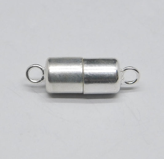 MAGNETIC CLASP