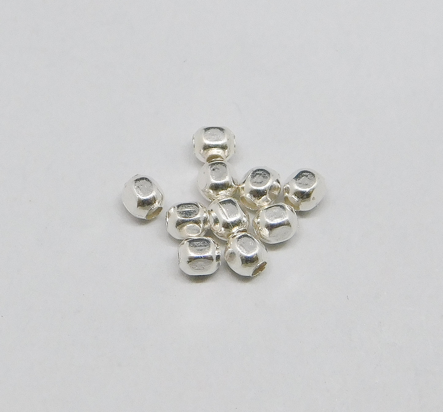 SQUARE BEADS 2.1MM