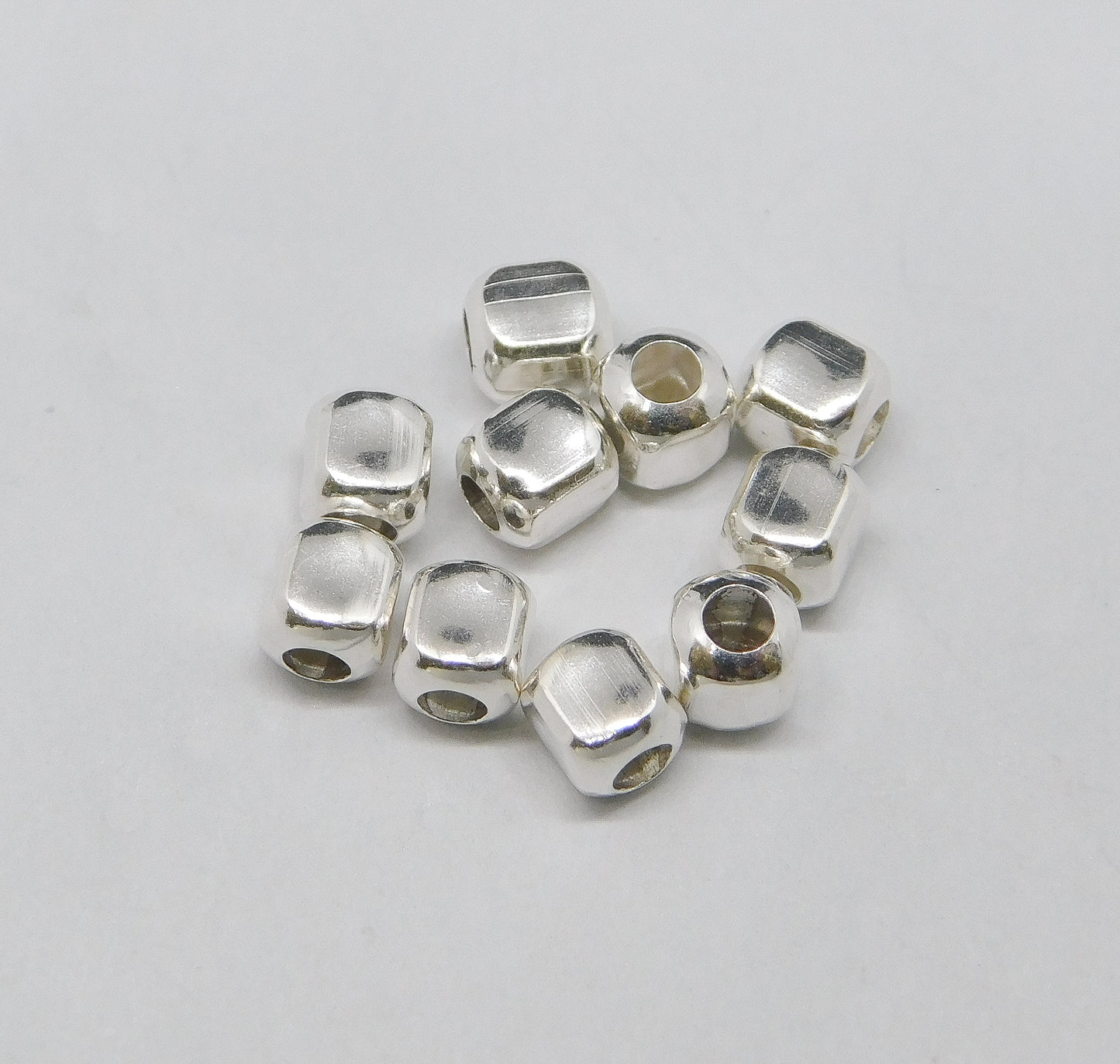 SQUARE BEADS 3.5MM