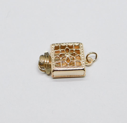 FILIGREE CLASP SQUARE