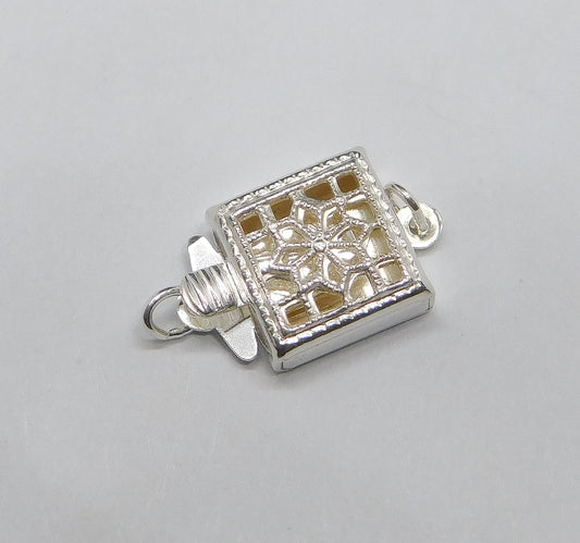 FILIGREE CLASP SQUARE