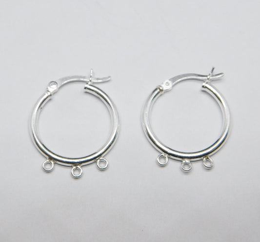 HOOP EARRINGS WITH 3 RINGS