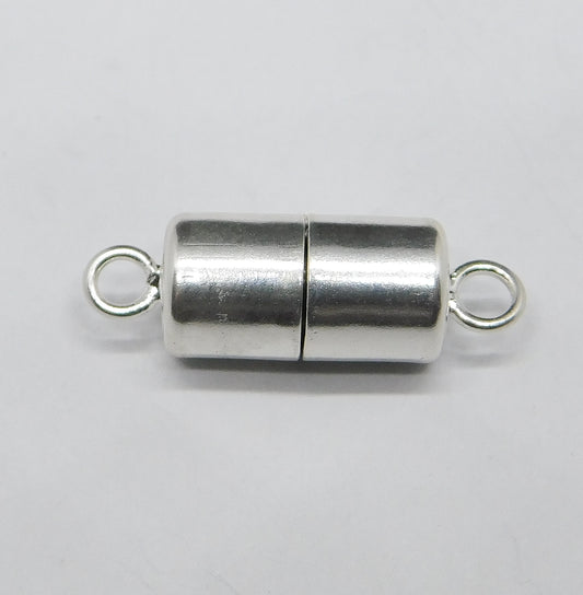 MAGNETIC CLASP