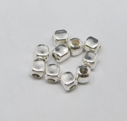 SQUARE BEADS 3.5MM